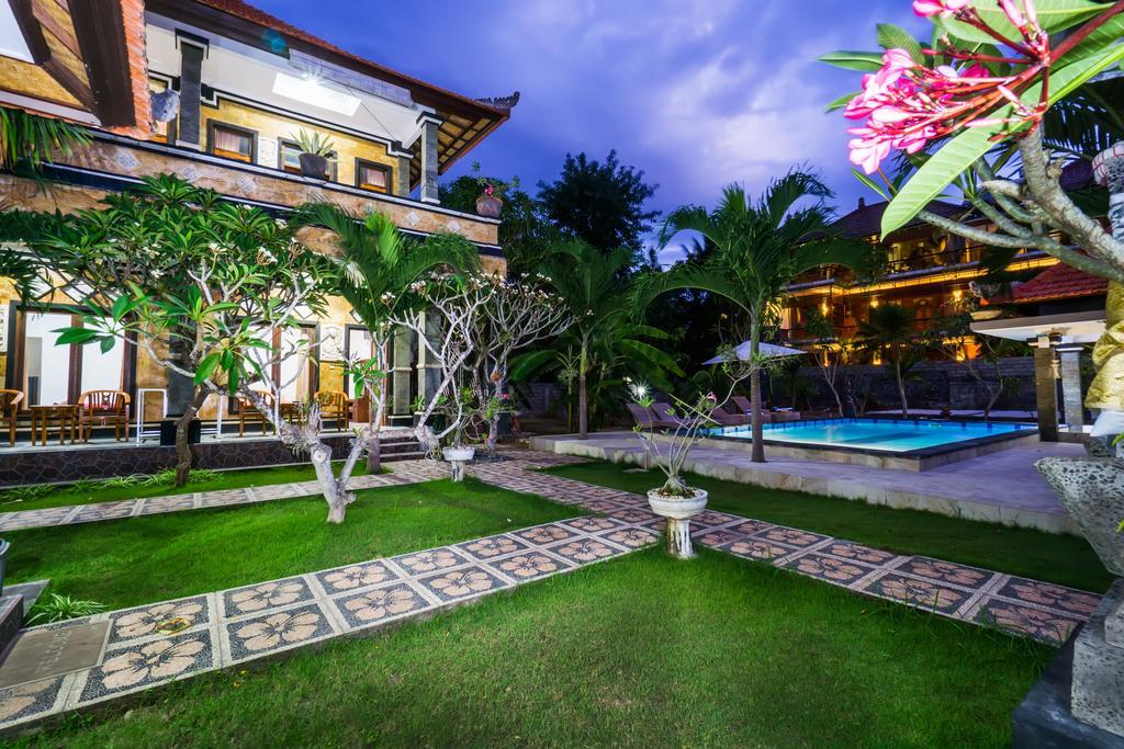 Arya Inn Enny Salon And Spa นูซาเลมโบงัน ภายนอก รูปภาพ